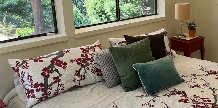 Bedroom pillows